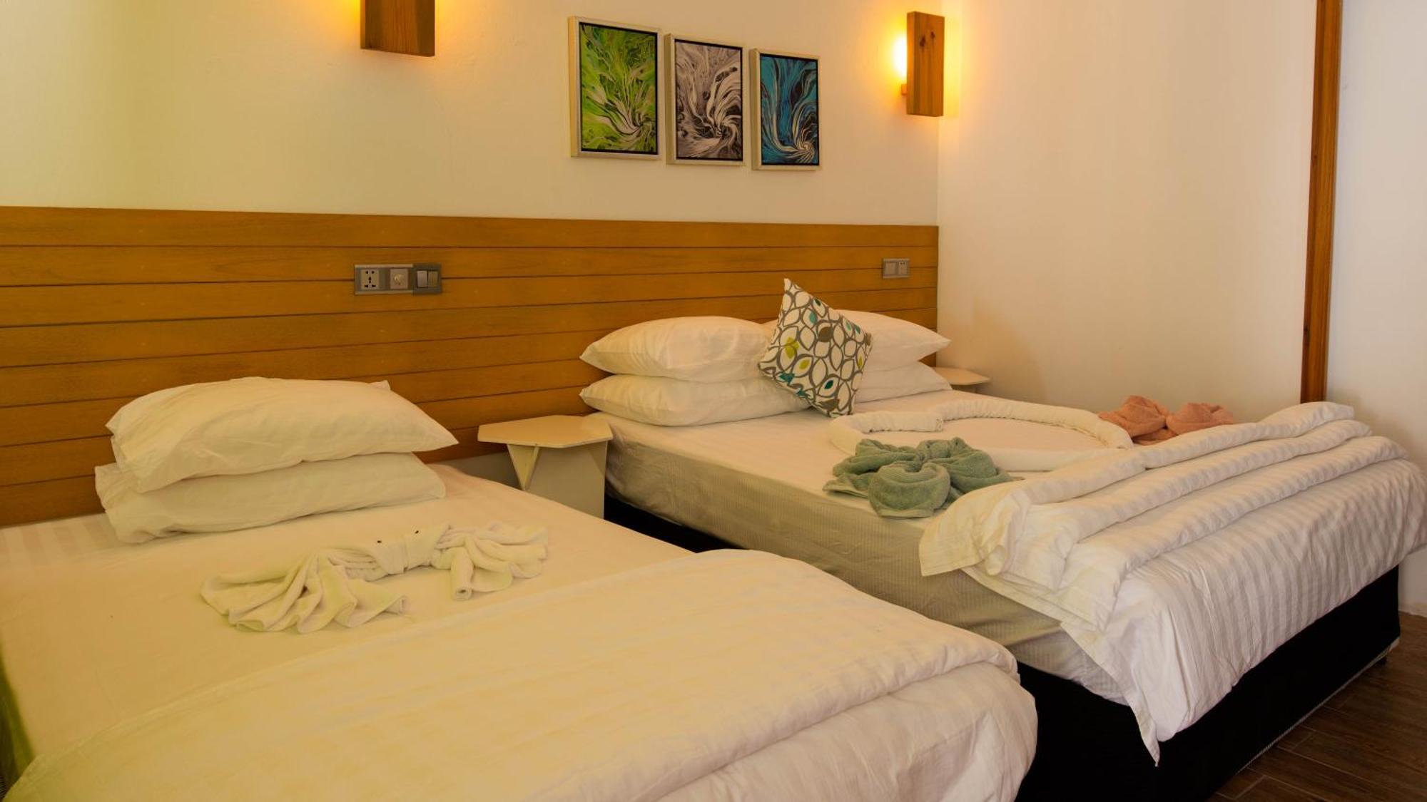 Trip Villa Ukulhas Island ภายนอก รูปภาพ